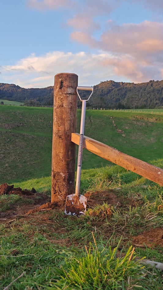 1050mm Fencing Spade (the nugget)