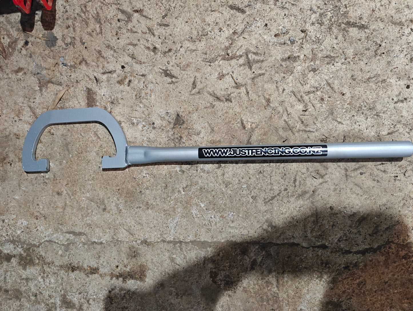 Half round hook