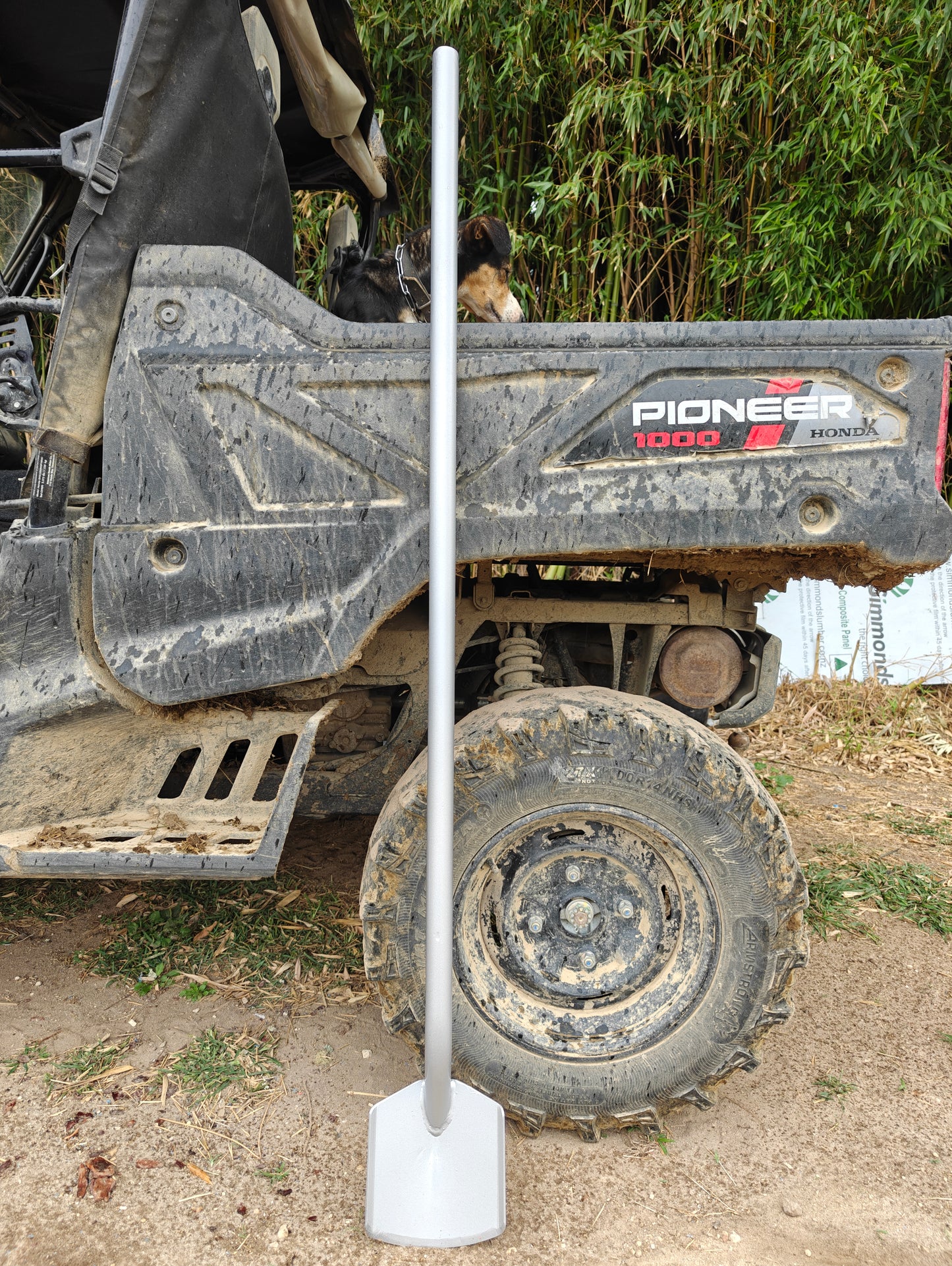1300mm standard fencing spade