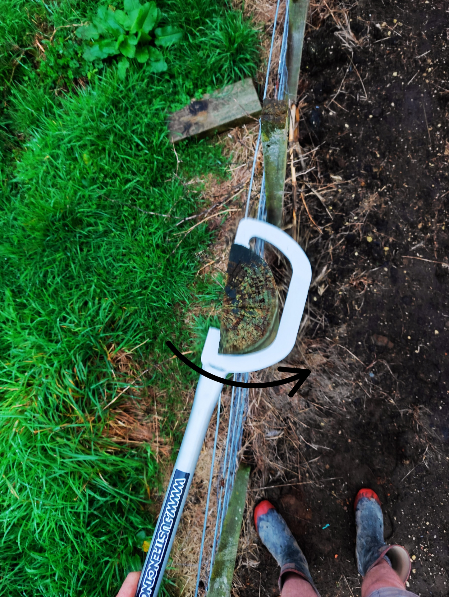 Half round hook